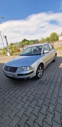 Volkswagen Passat cena 22000 przebieg: 268300, rok produkcji 2001 z Wrocław małe 704